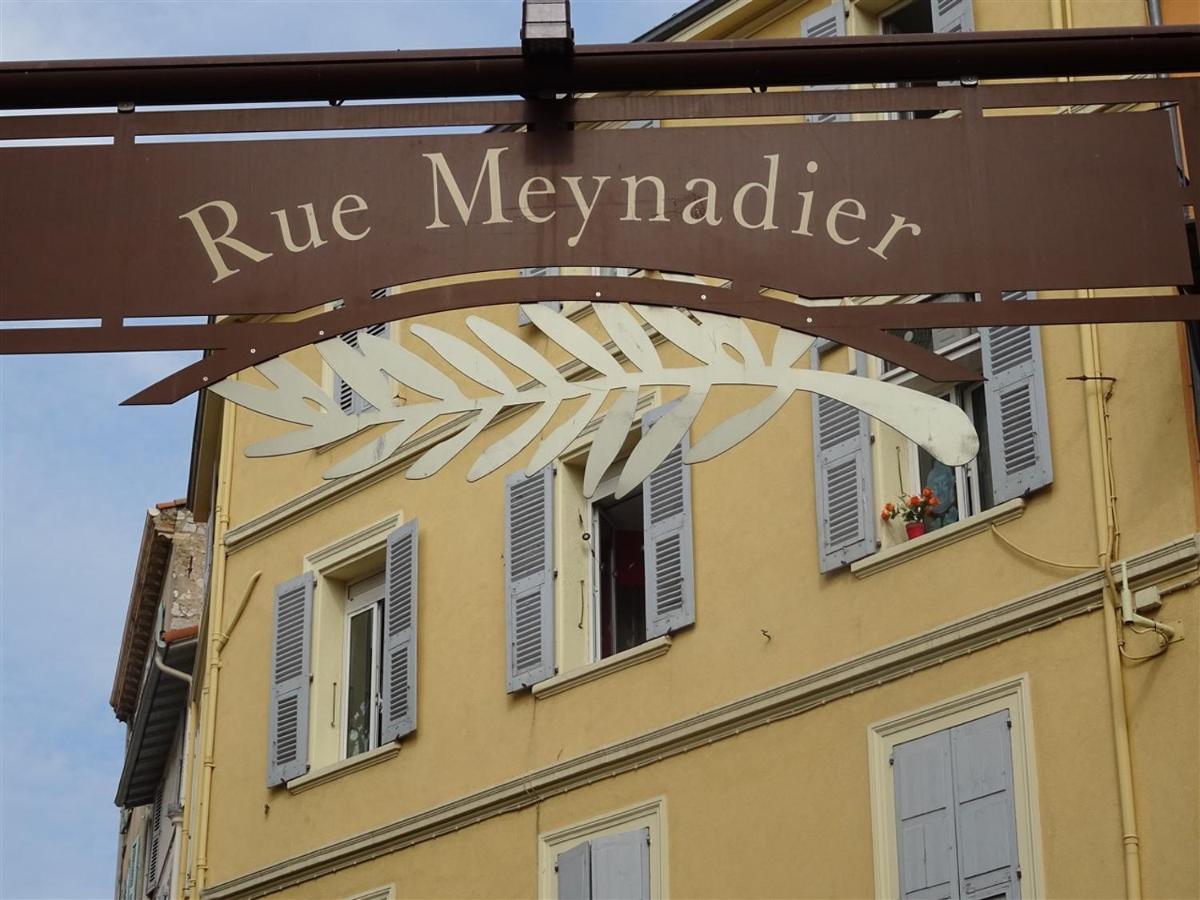 Apartment Rue St Antoine Cannes Ngoại thất bức ảnh